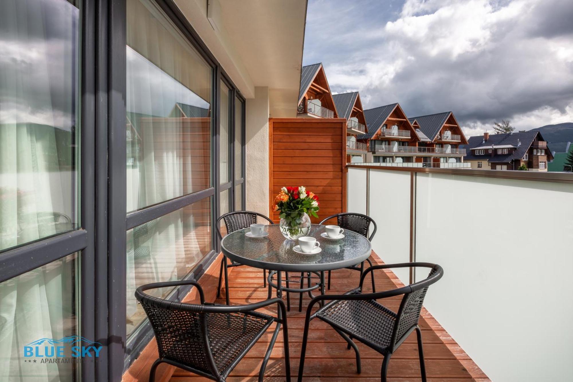 Apartamenty Bluesky - Karkonoska 13, Z Widokiem Na Gory, Blisko Szlakow I Wyciagow, W Zielonej Okolicy Karpacz Phòng bức ảnh